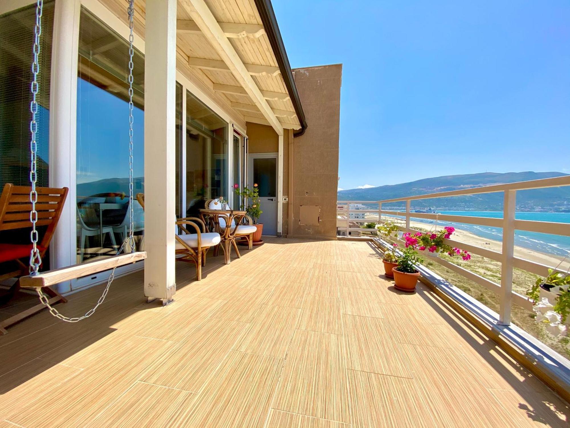 Eka Luxury Two-Bedroom Seaview Apartment Vlorë Extérieur photo