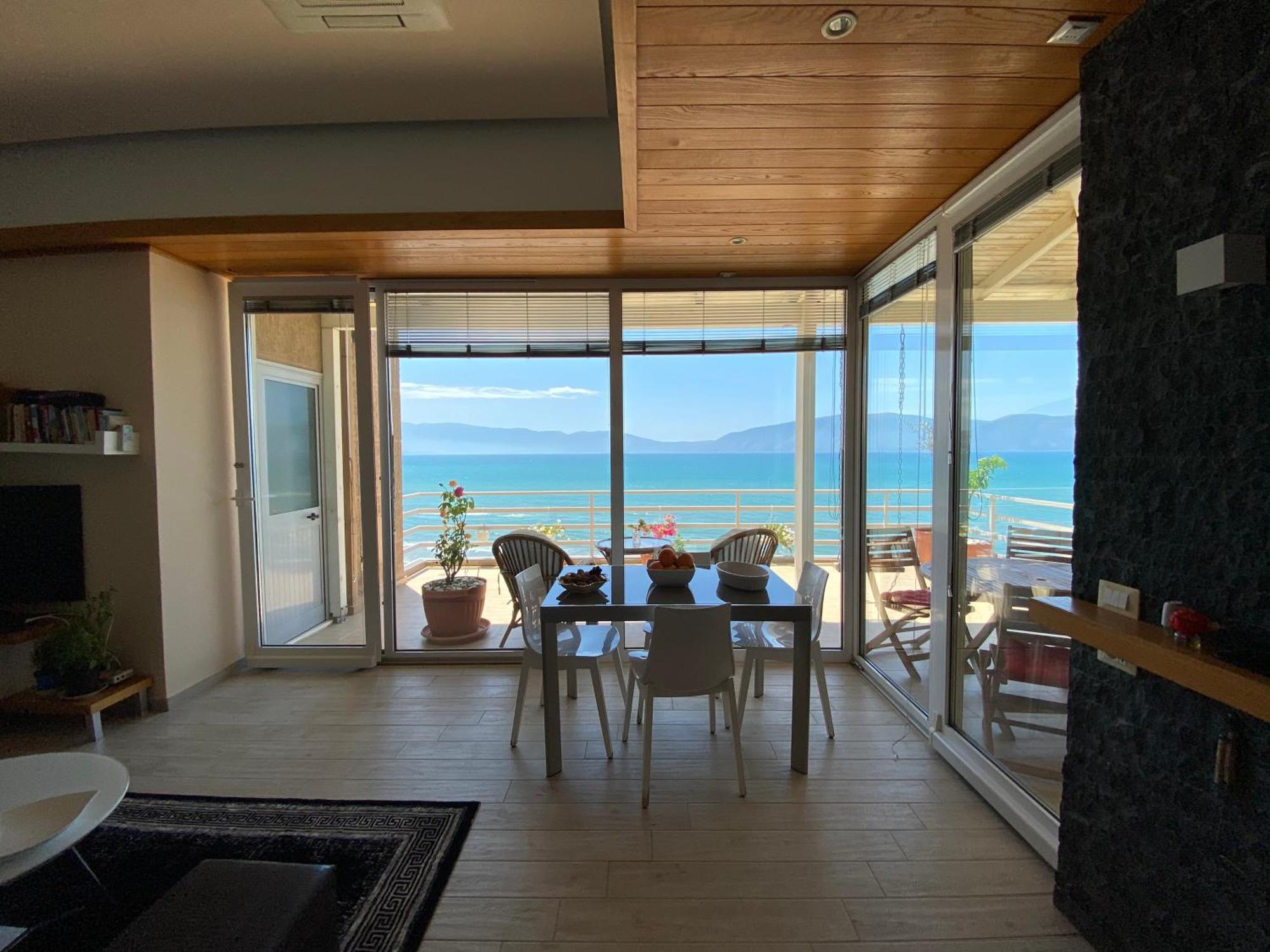 Eka Luxury Two-Bedroom Seaview Apartment Vlorë Extérieur photo